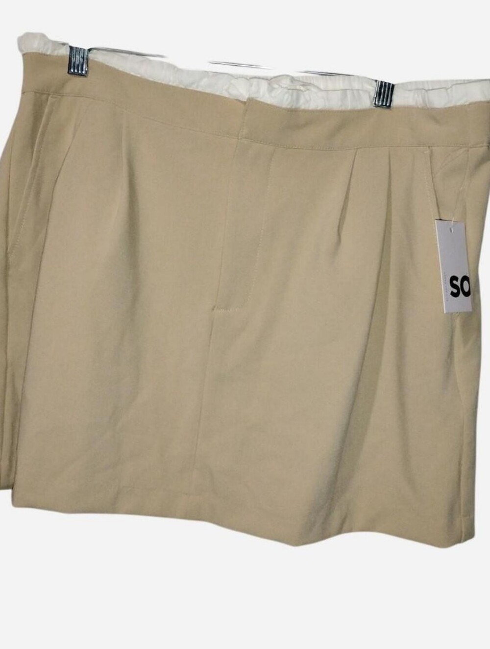 SO. Beige Boxy Skort / Pleated Skirt with Contrasting Elastic Waistband (Size XL